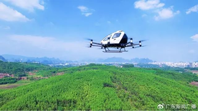 从“空中飞”到“落地用”：低空经济的崛起之路